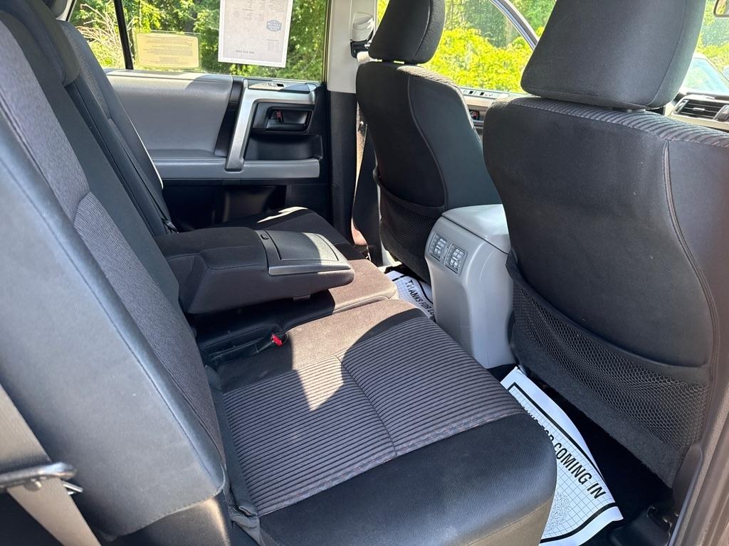 Toyota 4Runner SR5 4D SUV 4WD V6 2013
