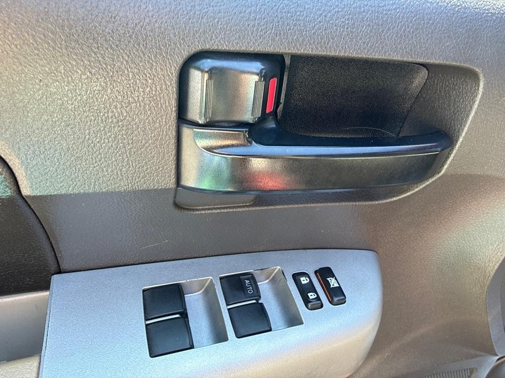 Toyota Tundra SR5 5.7L Double Cab 4WD 2009