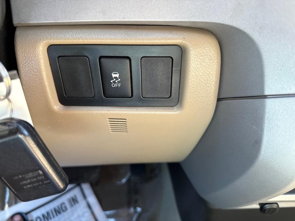Toyota Tundra SR5 5.7L Double Cab 4WD 2009