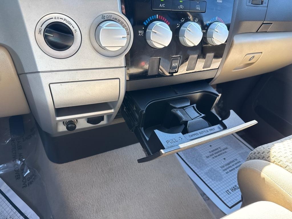 Toyota Tundra SR5 5.7L Double Cab 4WD 2009