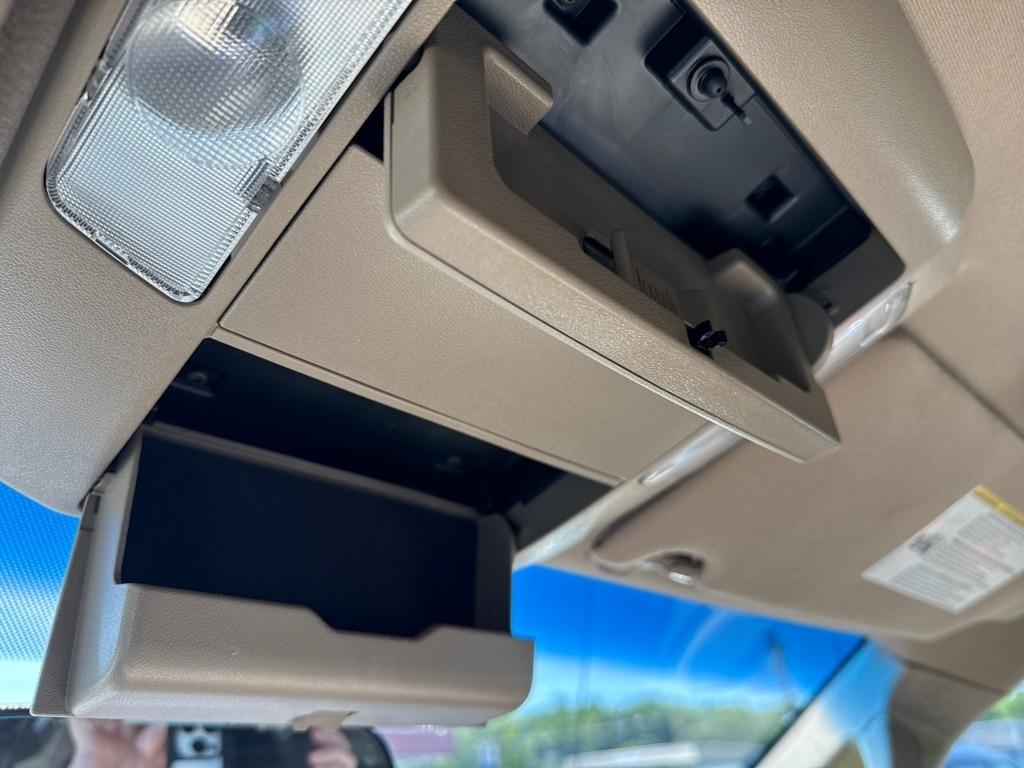 Toyota Tundra SR5 5.7L Double Cab 4WD 2009