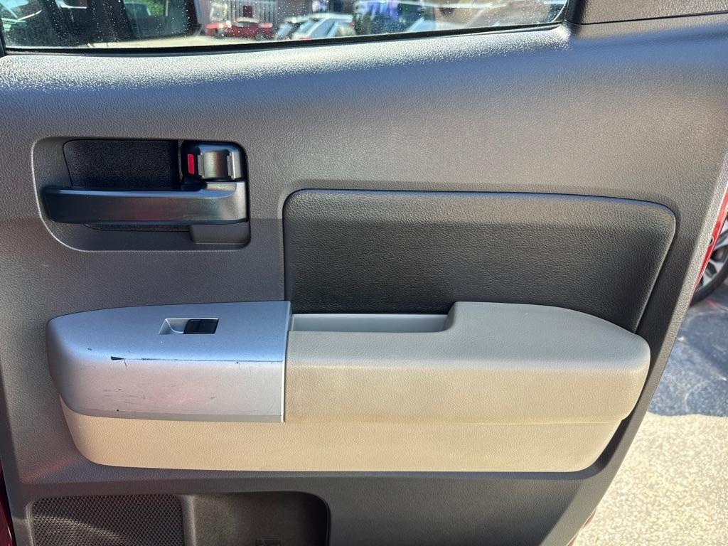 Toyota Tundra SR5 5.7L Double Cab 4WD 2009