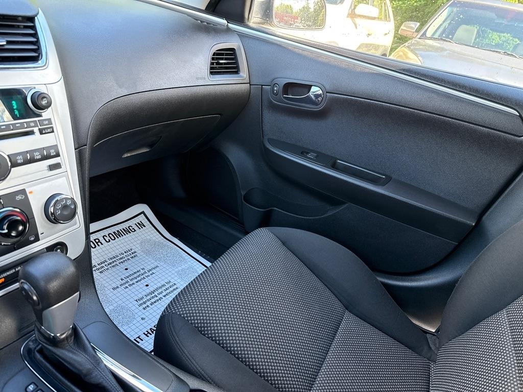 Chevrolet Malibu 1LT 2012
