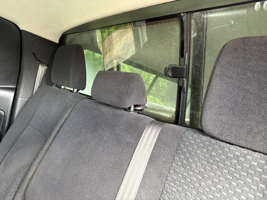 Toyota Tundra Tundra-Grade 5.7L Double Cab 4WD 2011