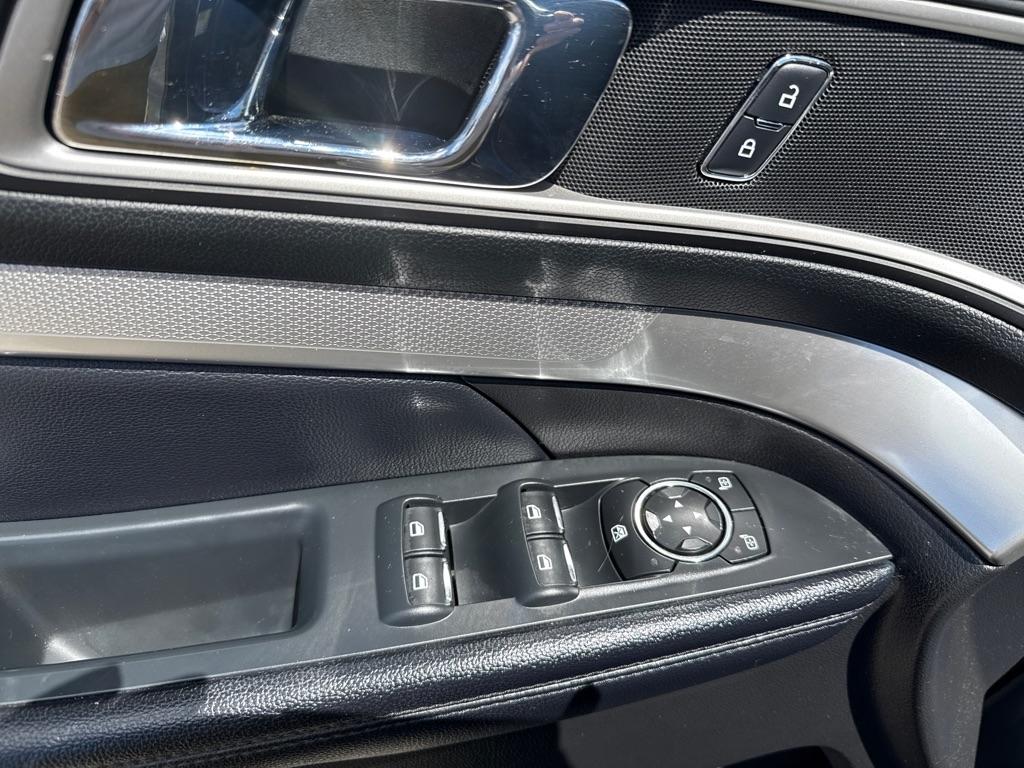 Ford Explorer XLT 4WD 2017