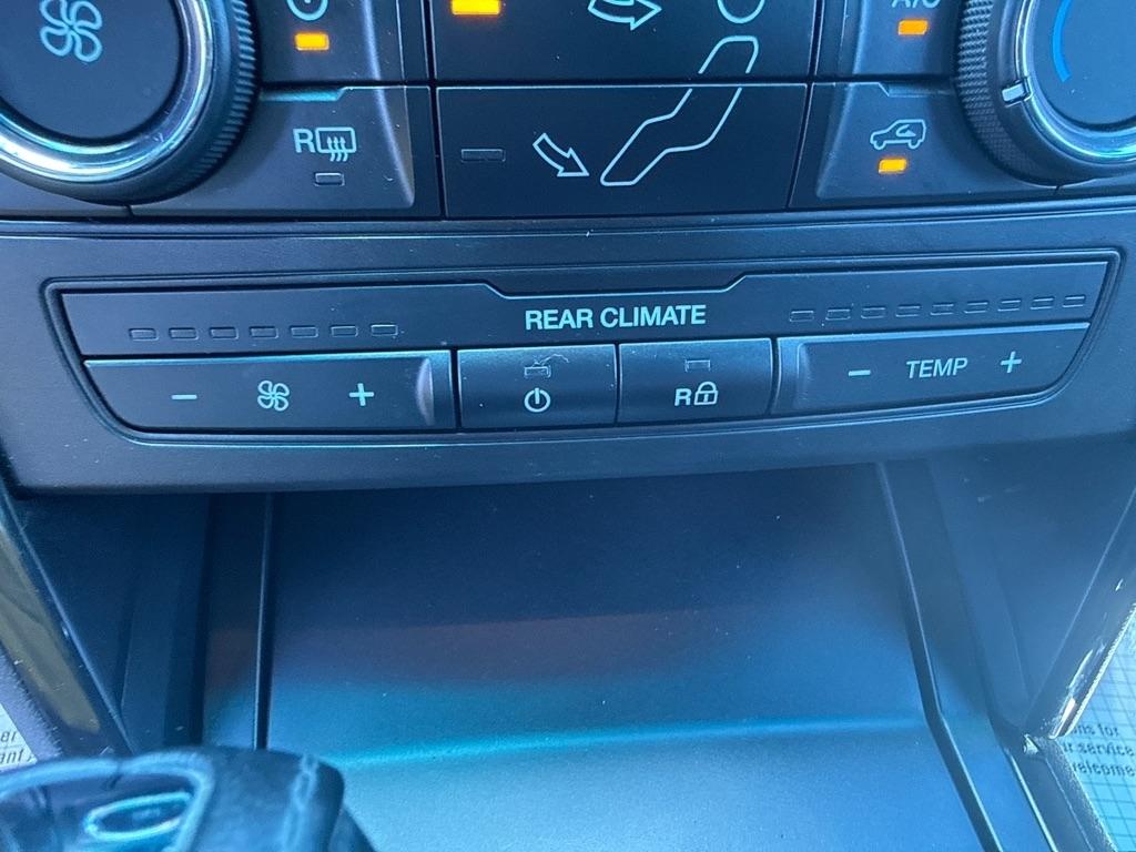 Ford Explorer XLT 4WD 2017