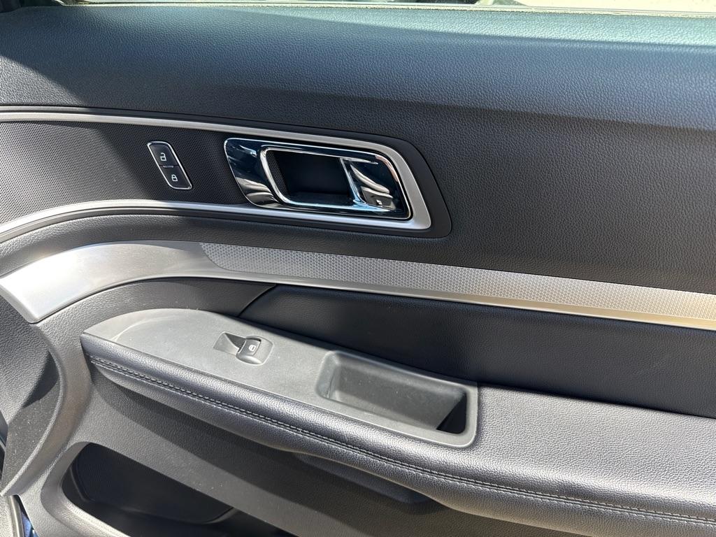 Ford Explorer XLT 4WD 2017