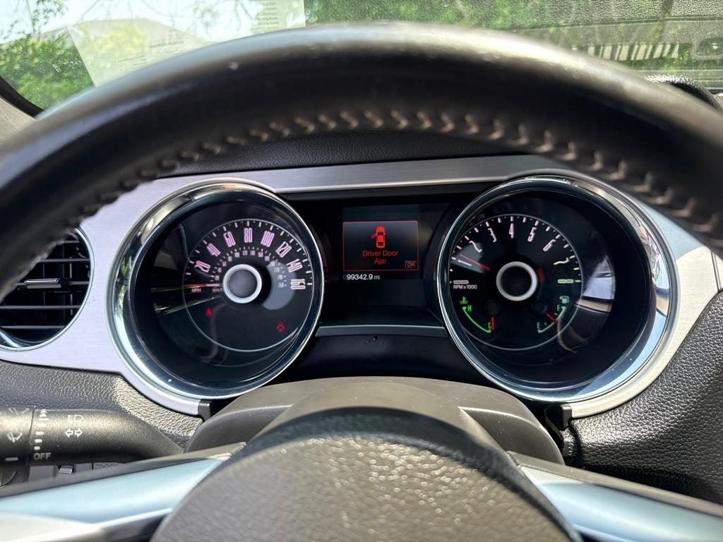 Ford Mustang V6 Premium Coupe 2014