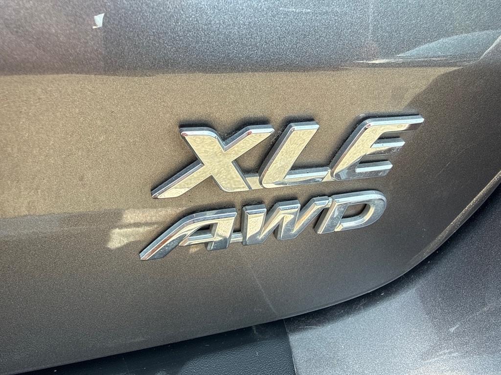 Toyota Sienna Limited AWD 7-Passenger V6 2014
