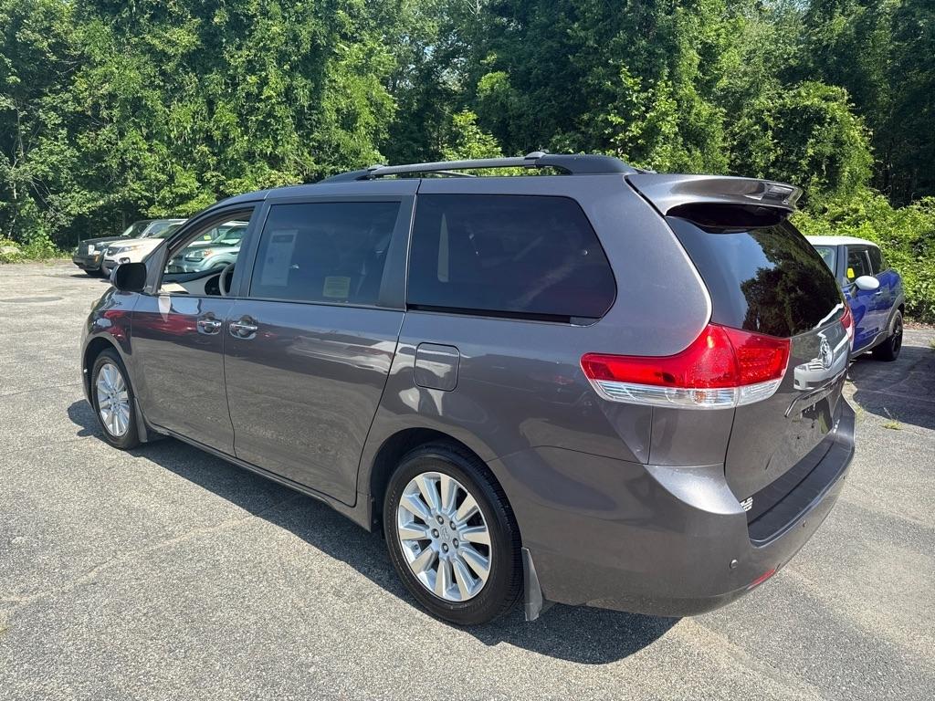 Toyota Sienna Limited AWD 7-Passenger V6 2014