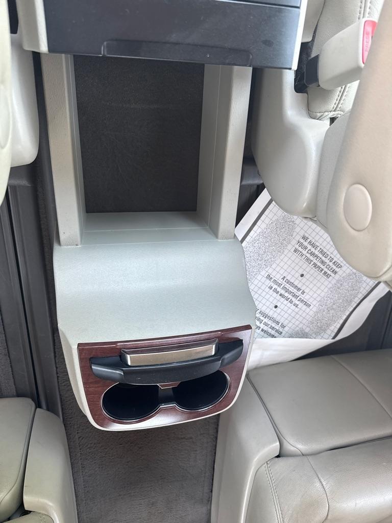 Toyota Sienna Limited AWD 7-Passenger V6 2014