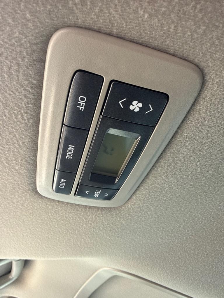 Toyota Sienna Limited AWD 7-Passenger V6 2014