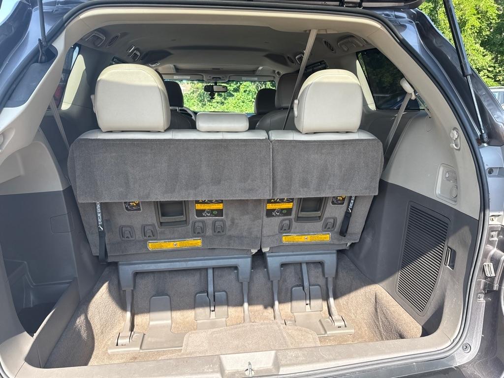 Toyota Sienna Limited AWD 7-Passenger V6 2014