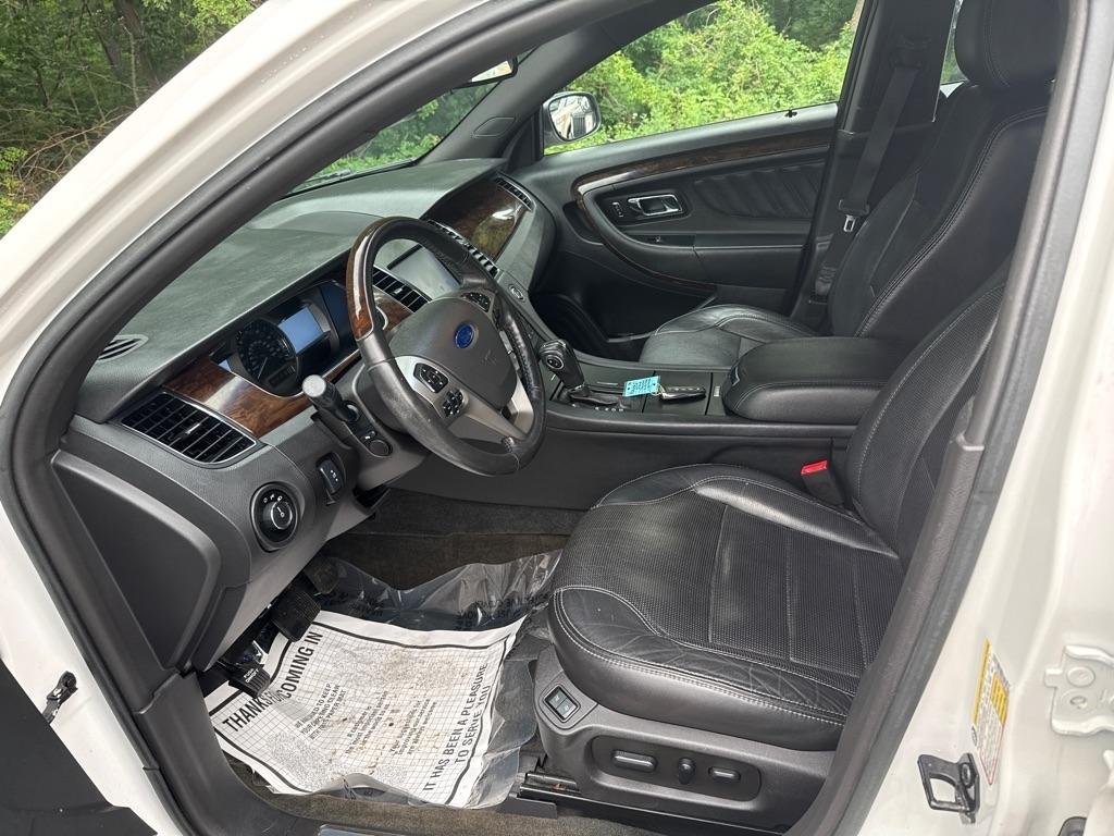 Ford Taurus Limited 4D Sedan 2014
