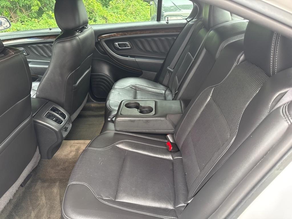 Ford Taurus Limited 4D Sedan 2014