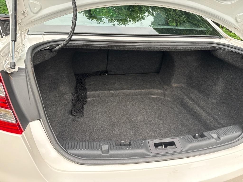 Ford Taurus Limited 4D Sedan 2014