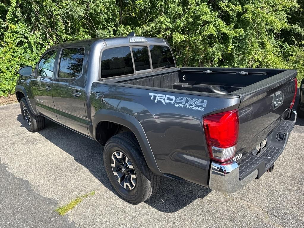 Toyota Tacoma TRD Off Road Double Cab 5' Bed V6 4x4 AT (Natl) 2016