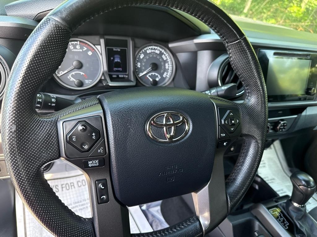 Toyota Tacoma TRD Off Road Double Cab 5' Bed V6 4x4 AT (Natl) 2016