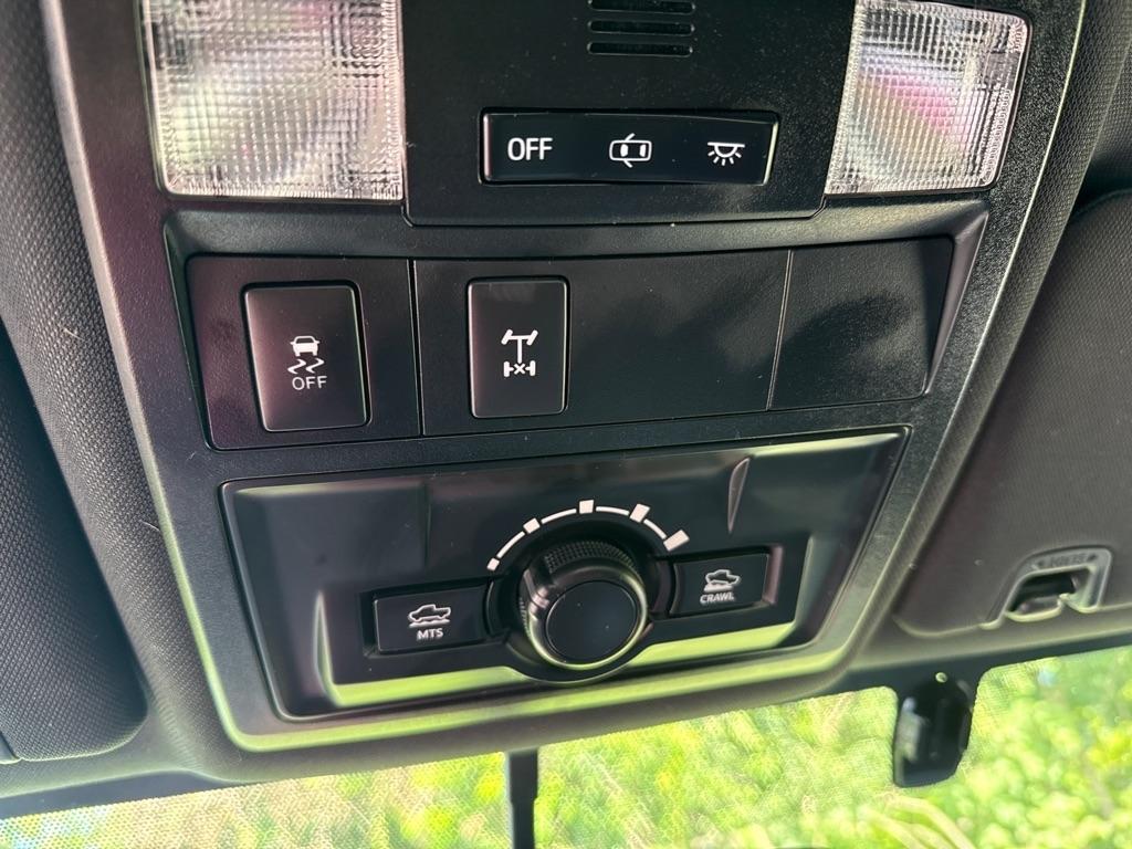 Toyota Tacoma TRD Off Road Double Cab 5' Bed V6 4x4 AT (Natl) 2016