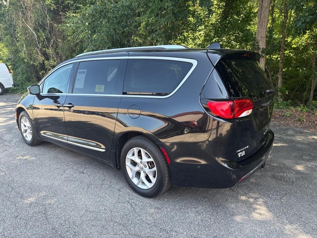 Chrysler Pacifica Touring-L Plus 2017