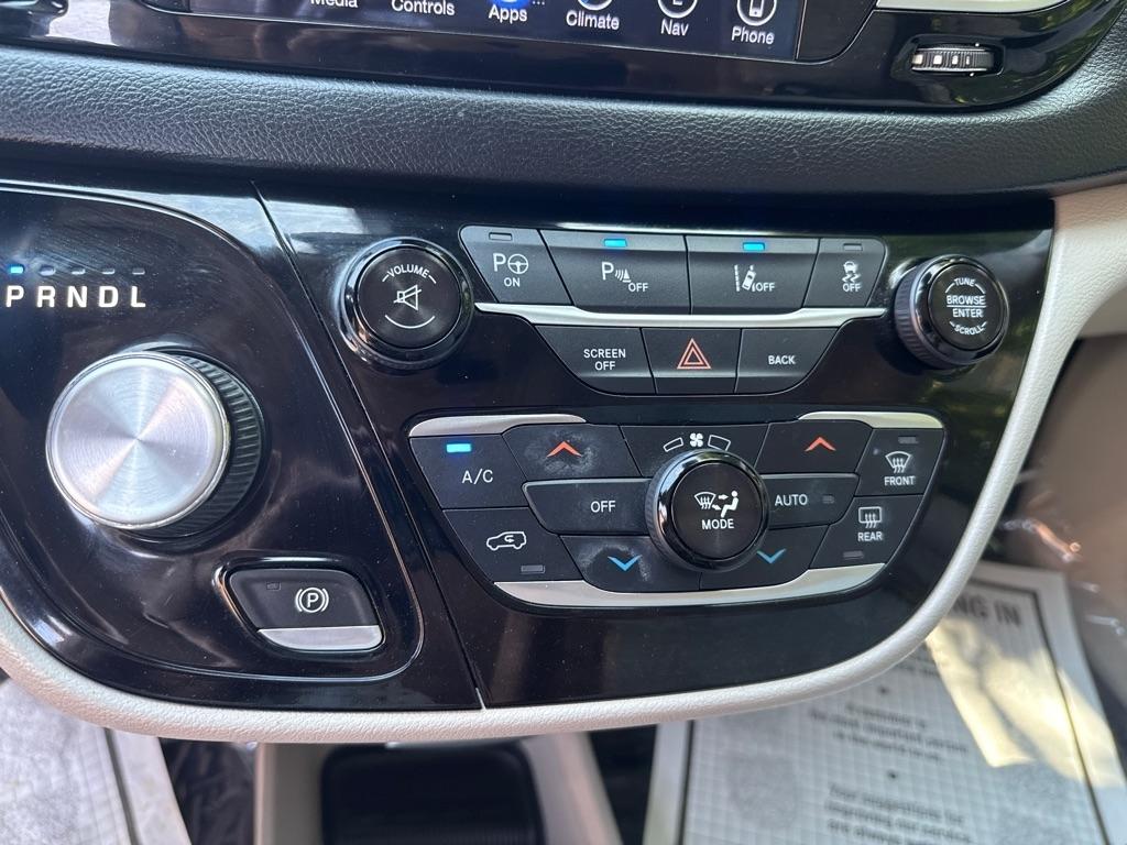 Chrysler Pacifica Touring-L Plus 2017