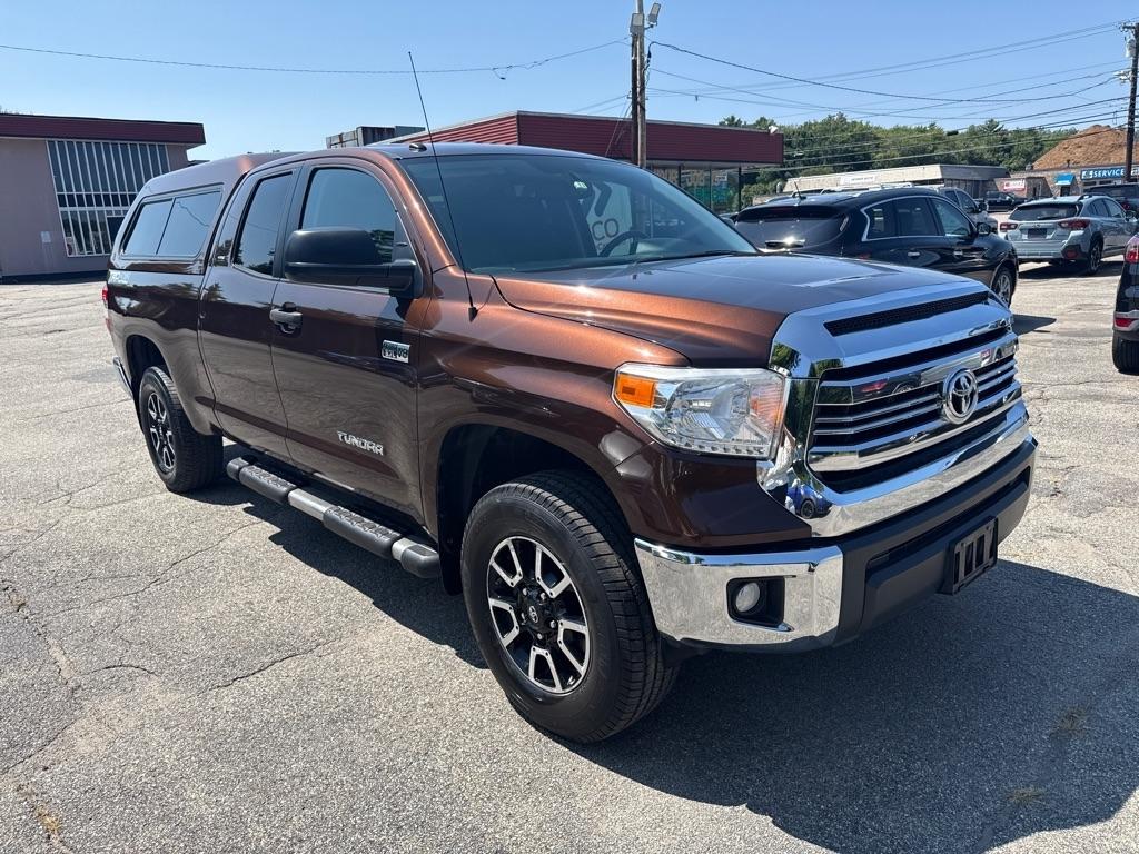 Toyota Tundra SR5 5.7L V8 Double Cab 4WD 2016