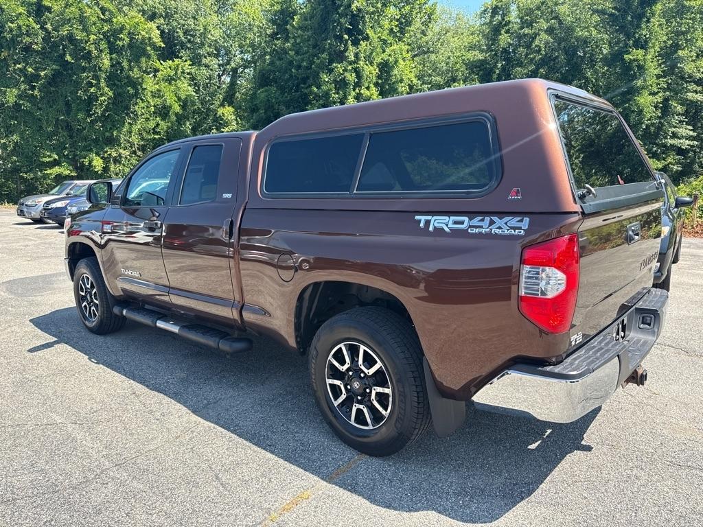Toyota Tundra SR5 5.7L V8 Double Cab 4WD 2016