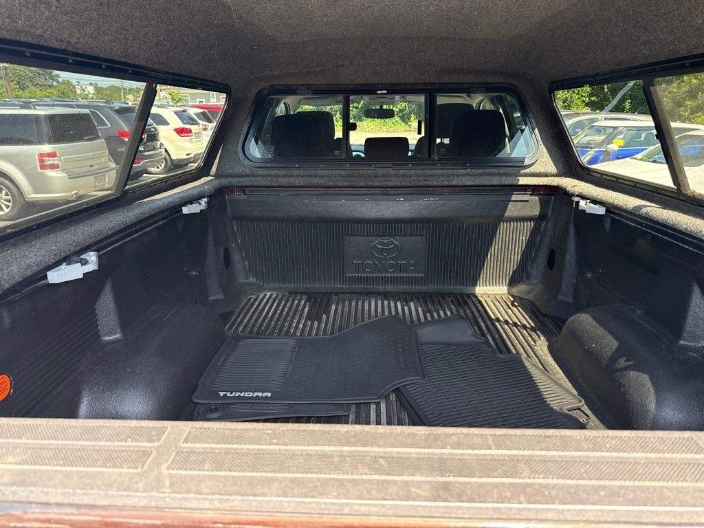 Toyota Tundra SR5 5.7L V8 Double Cab 4WD 2016