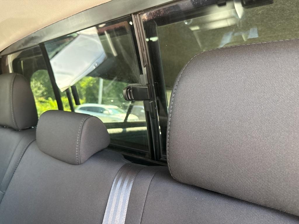 Toyota Tundra SR5 5.7L V8 Double Cab 4WD 2016