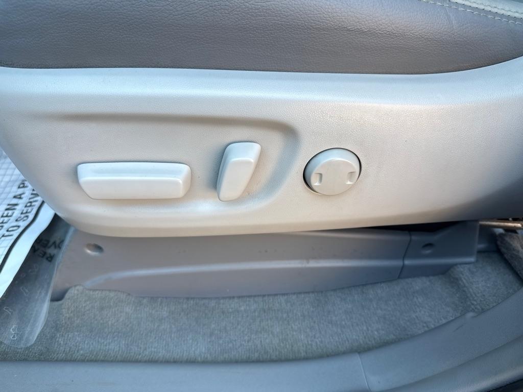 Toyota Sienna Limited Premium FWD 7-Passenger V6 2014