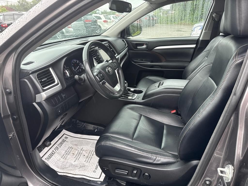 Toyota Highlander XLE AWD V6 2015