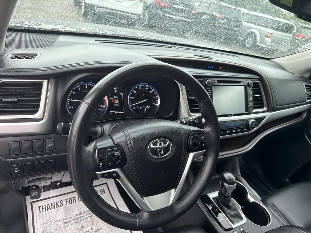 Toyota Highlander XLE AWD V6 2015