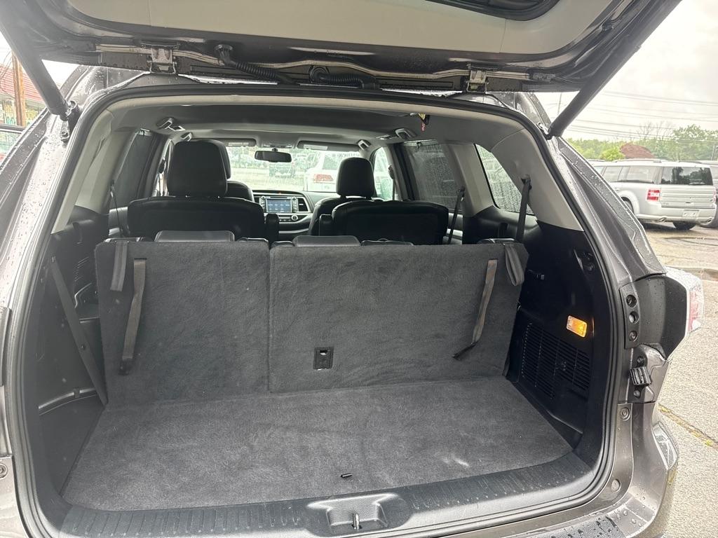 Toyota Highlander XLE AWD V6 2015