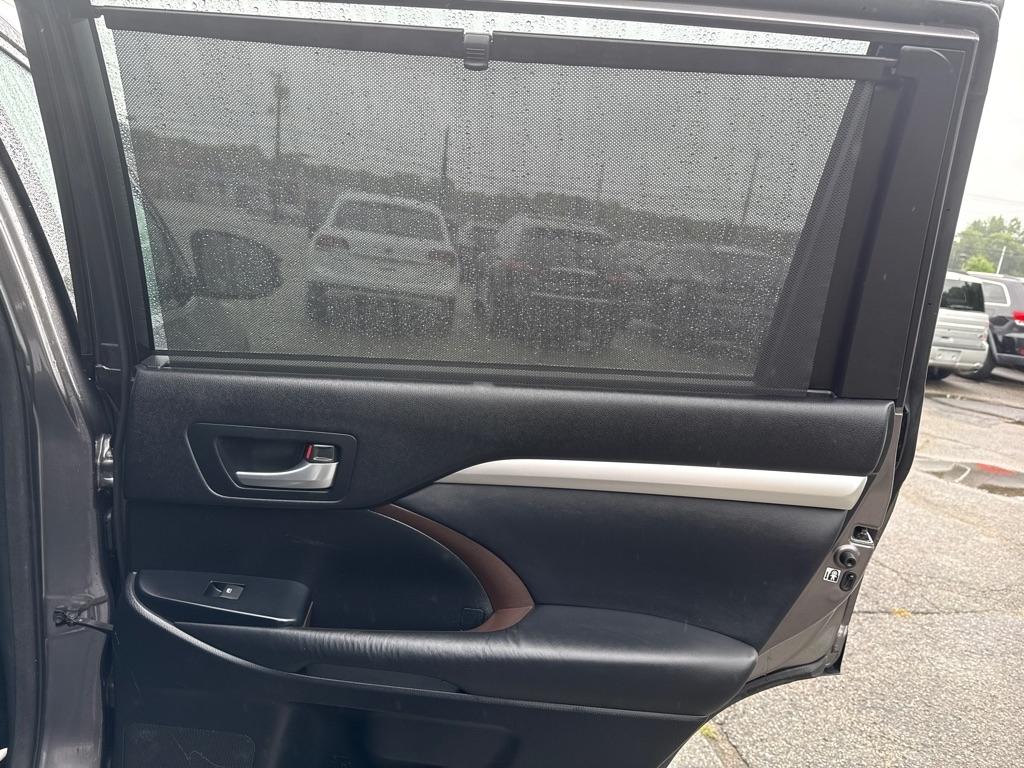 Toyota Highlander XLE AWD V6 2015