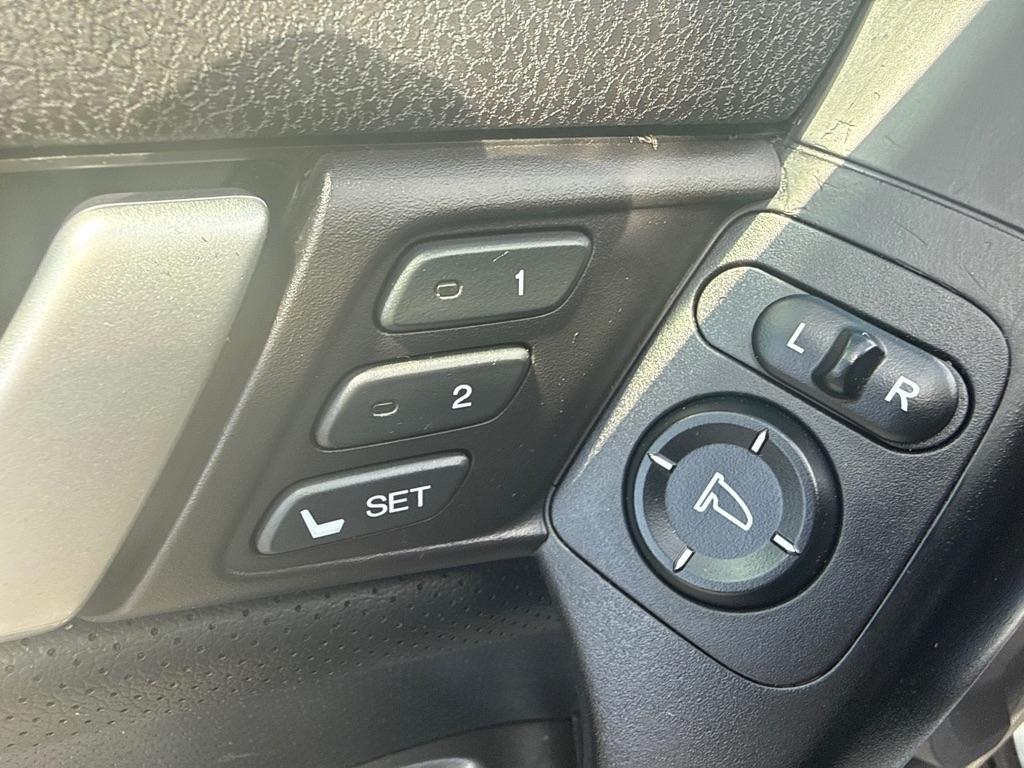 Acura TSX 5-speed AT 2012