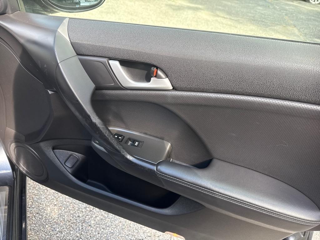 Acura TSX 5-speed AT 2012