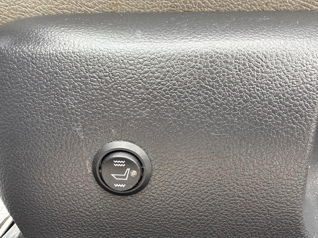 Toyota Prius Two 4D Hatchback 2017