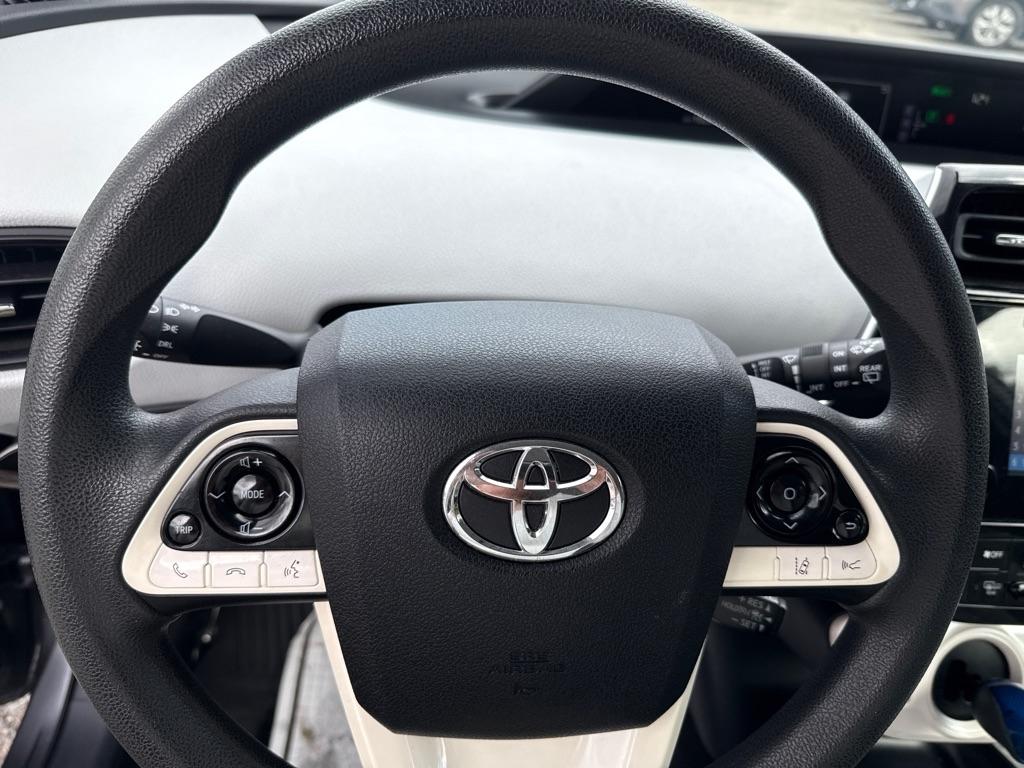 Toyota Prius Two 4D Hatchback 2017