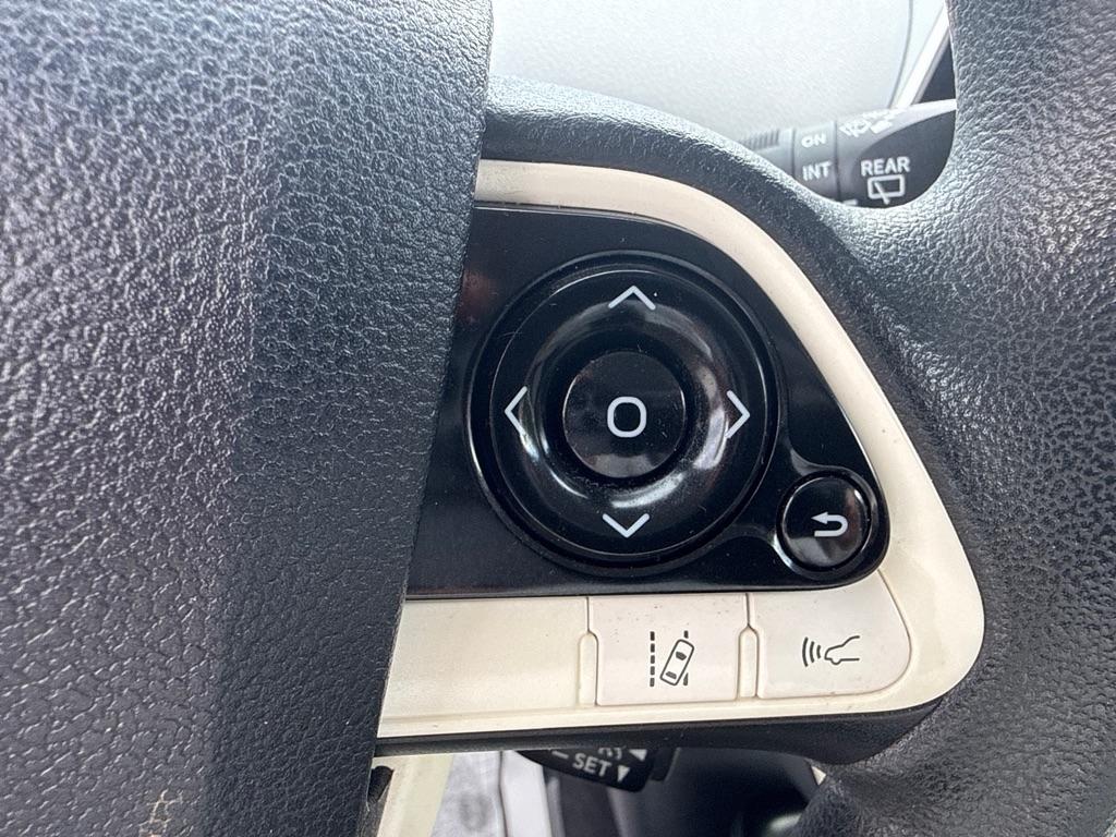 Toyota Prius Two 4D Hatchback 2017