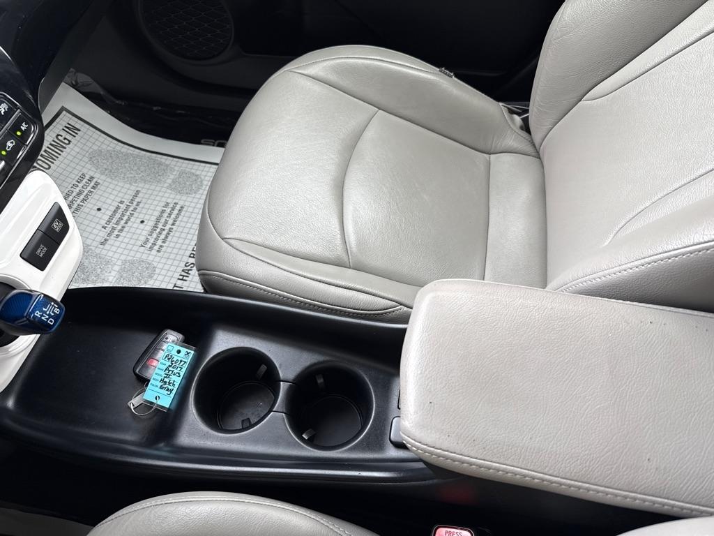 Toyota Prius Two 4D Hatchback 2017