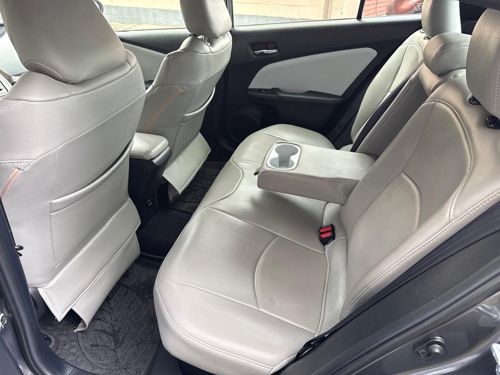 Toyota Prius Two 4D Hatchback 2017