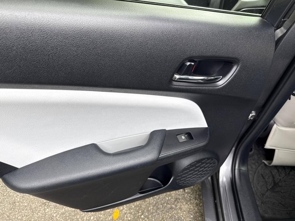Toyota Prius Two 4D Hatchback 2017