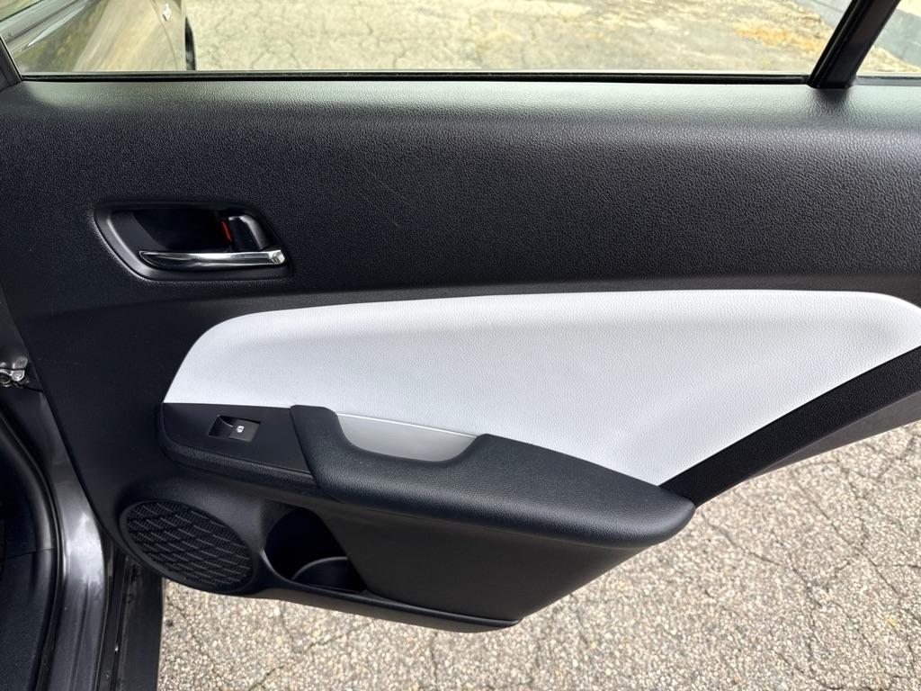 Toyota Prius Two 4D Hatchback 2017