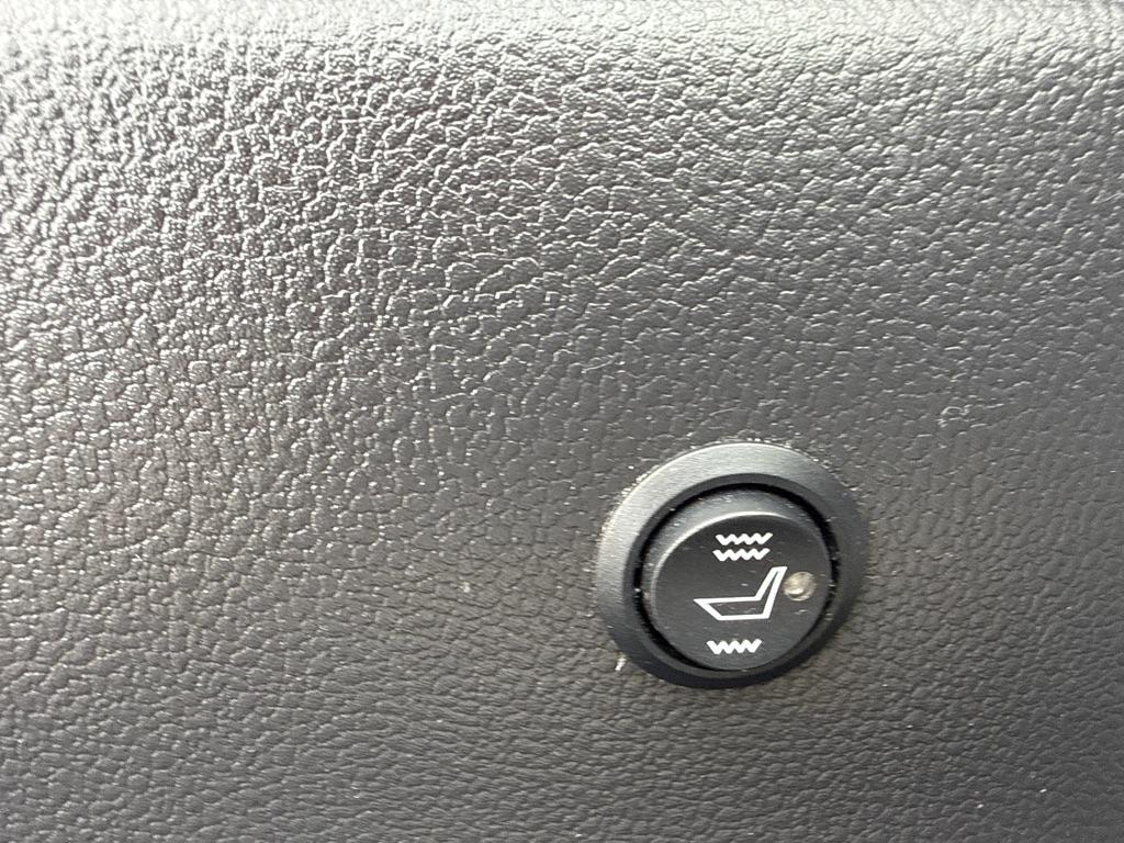 Toyota Prius Two 4D Hatchback 2017