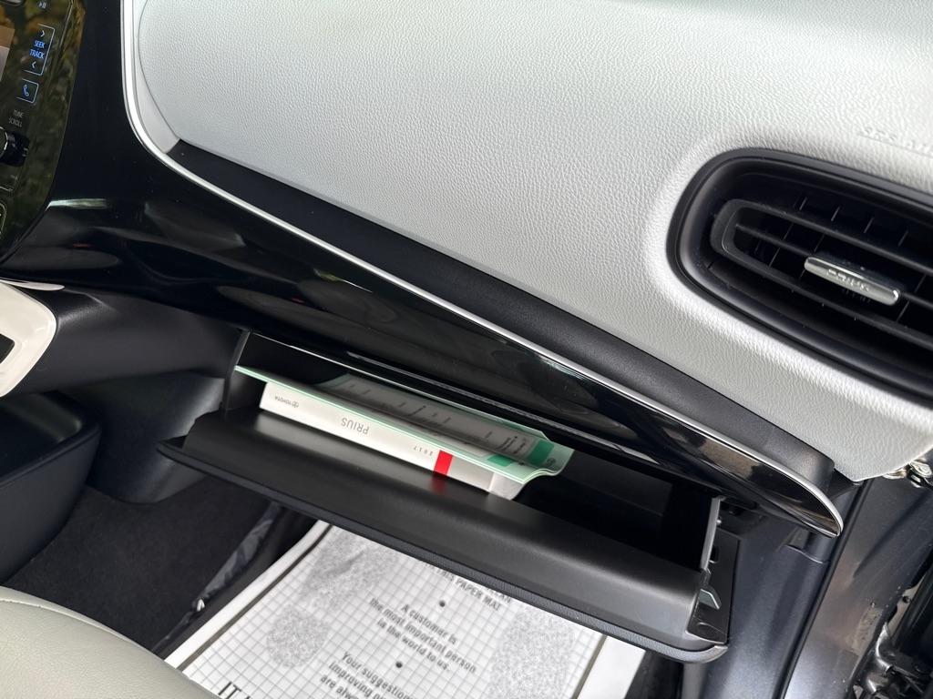 Toyota Prius Two 4D Hatchback 2017