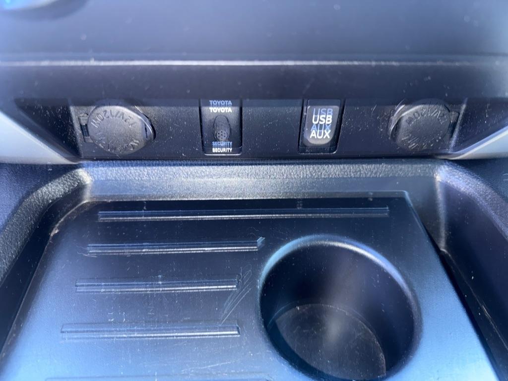 Toyota Tundra Platinum CrewMax 5.7L 4WD 2014