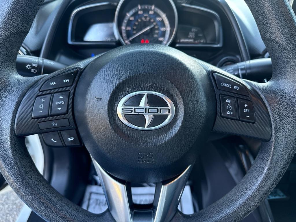 Scion iA 4dr Sdn Auto (Natl) 2016