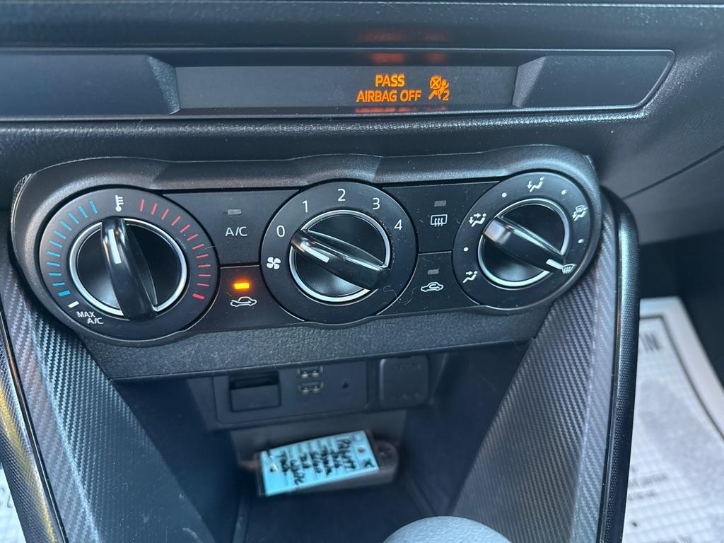 Scion iA 4dr Sdn Auto (Natl) 2016