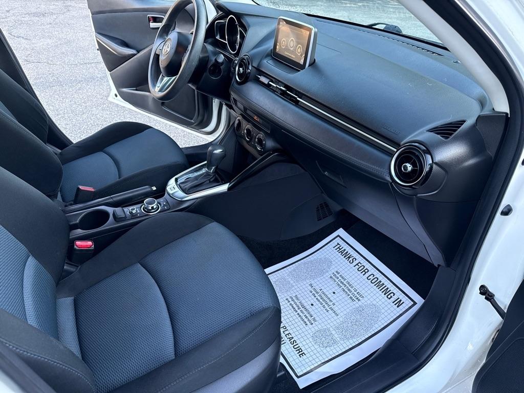 Scion iA 4dr Sdn Auto (Natl) 2016