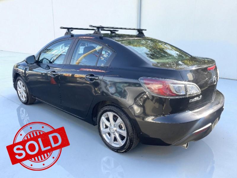 2011 Mazda MAZDA3 i Touring's photo